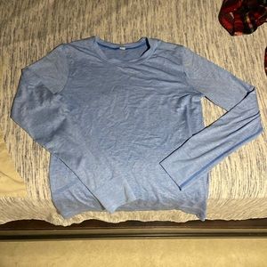 Lululemon top